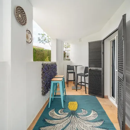 A Terrace With Sea View, 2 Bedrooms In Апартаменты